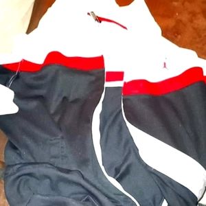 Im selling my nike Jordan jacket